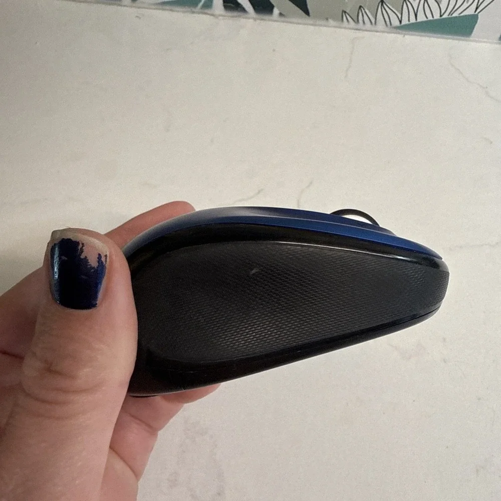 Logitech M325 M-R0039 Blue Black Wireless 4-Way Scrolling NO DANGLE‎